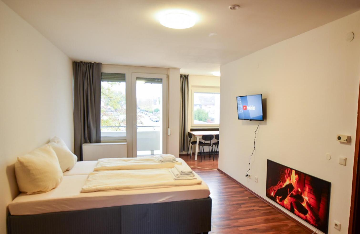 Im Mit Eigene Kueche Bad Balkon Parkplatz Netflix Nürnberg